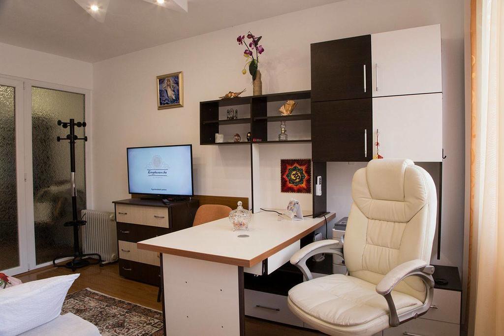 Belle Studio Apartment Galaţi Екстериор снимка