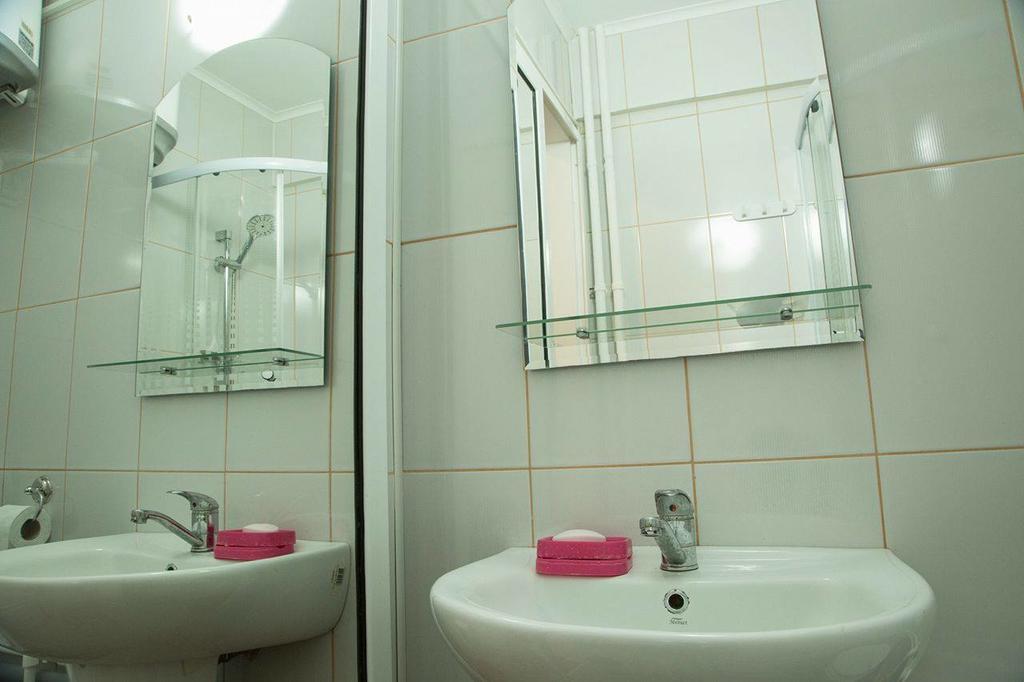 Belle Studio Apartment Galaţi Екстериор снимка