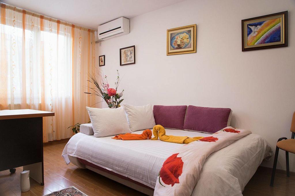 Belle Studio Apartment Galaţi Екстериор снимка